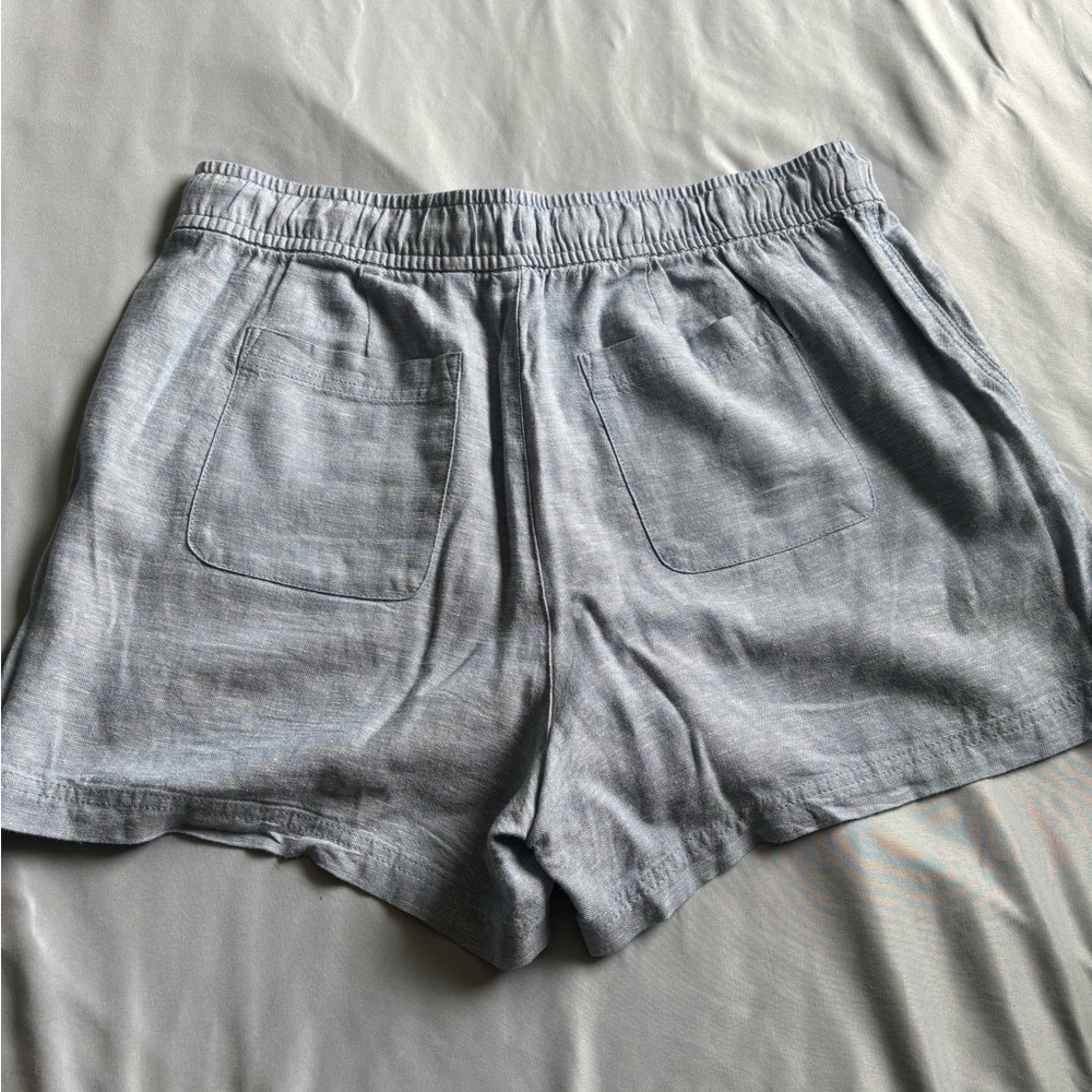 GAP Shorts - Picture 3 of 4